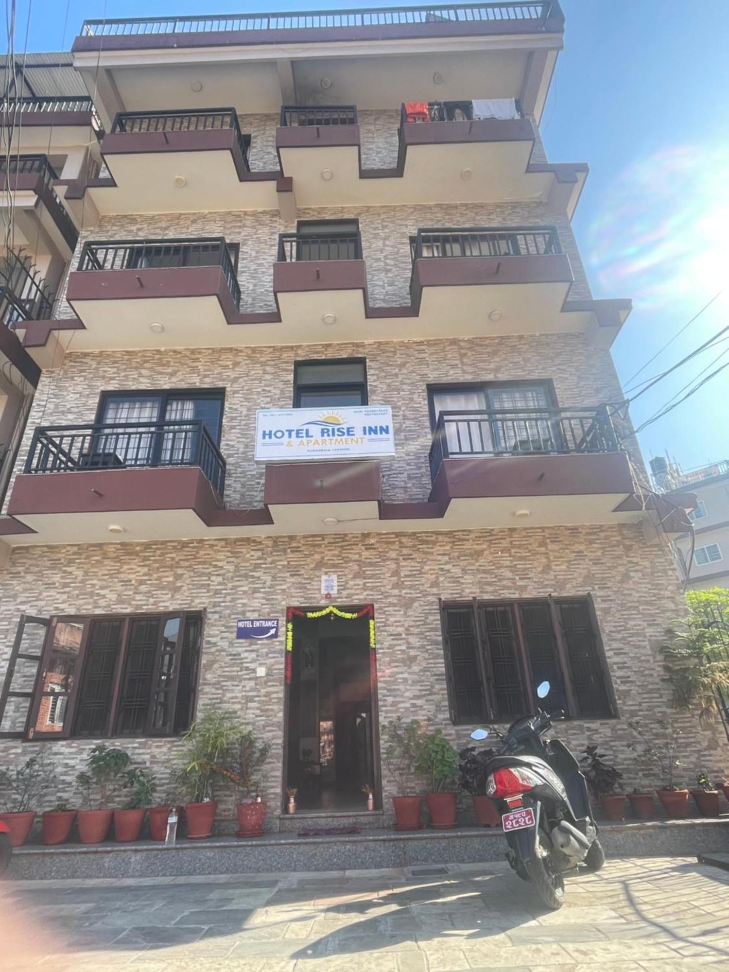 Hotel Rise Inn And Apartment Pokhara Exterior foto